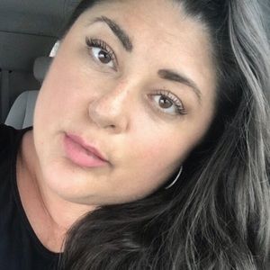 Meet your Posher, Hope